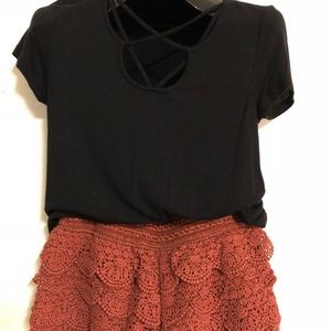 Crochet lace shorts crisscross shirt outfit beach